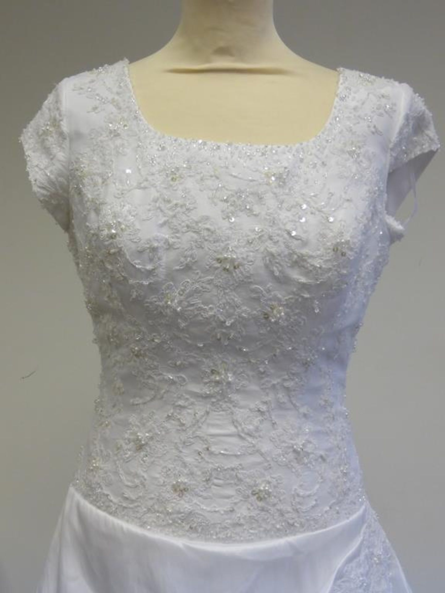 * Bonny Style 2908, size 10 Wedding Dress (RRP £745) - Image 2 of 4