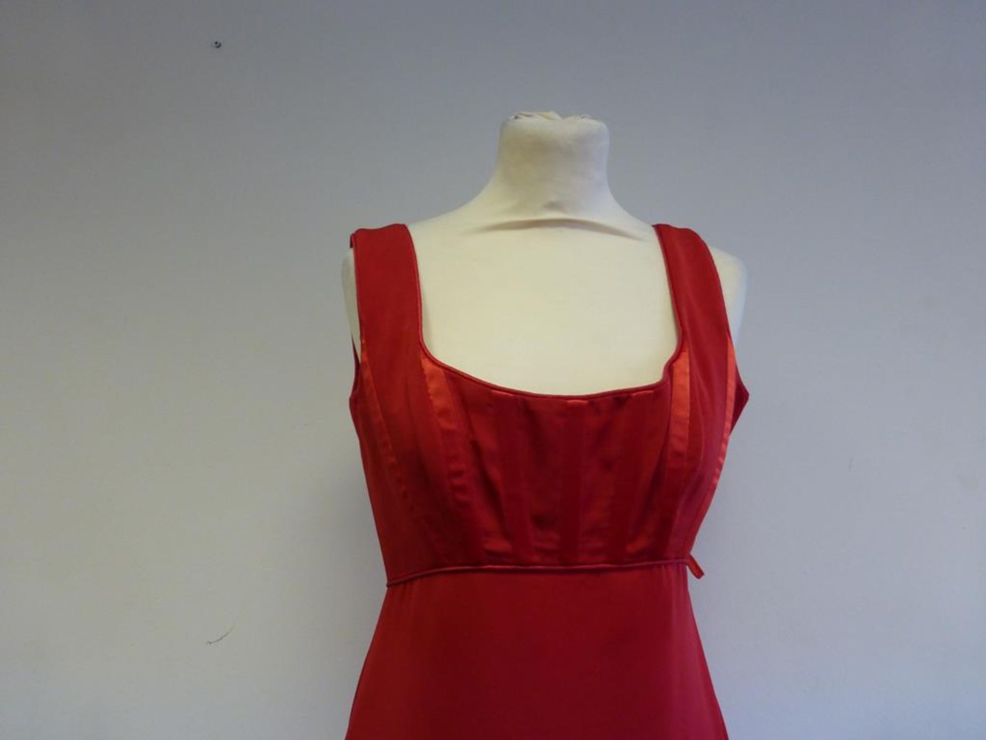 15 Dresses, Size 10 to include Elements, Amanda Wakeley, Ariella, Wallis, Debut, Jessica McClintock, - Image 24 of 35