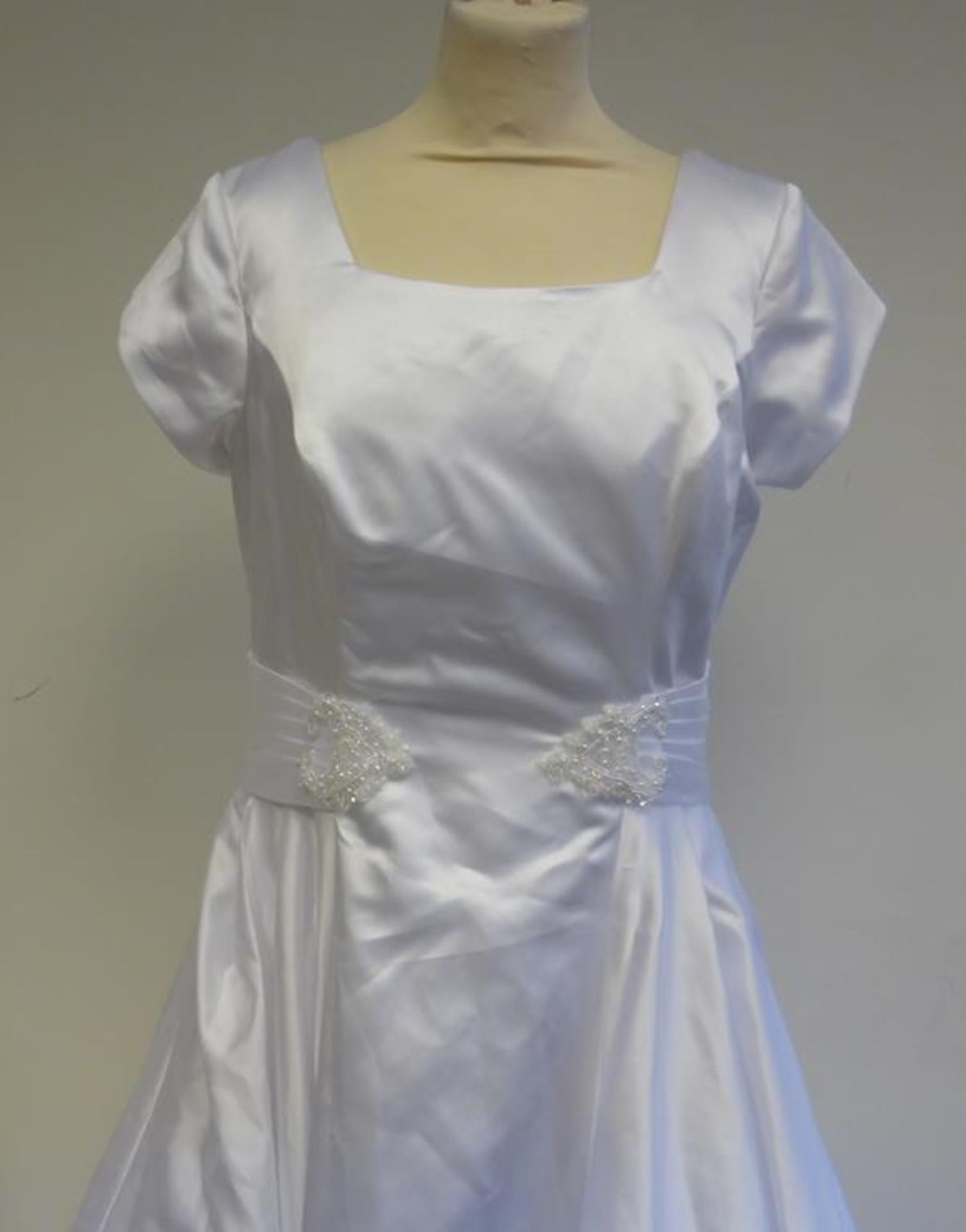 * Bonny Bridal, size 16, style 2016, Wedding Dress - Image 2 of 4