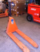 Hand hydraulic high lift pallet truck