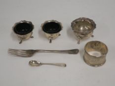 Six Hallmarked Silver Items to include a pair of Salts with Blue Glass Liners, a larger Salt, Salt