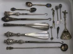 A lot to include Edwardian Silver Handled Items etc. (est £40-£80)