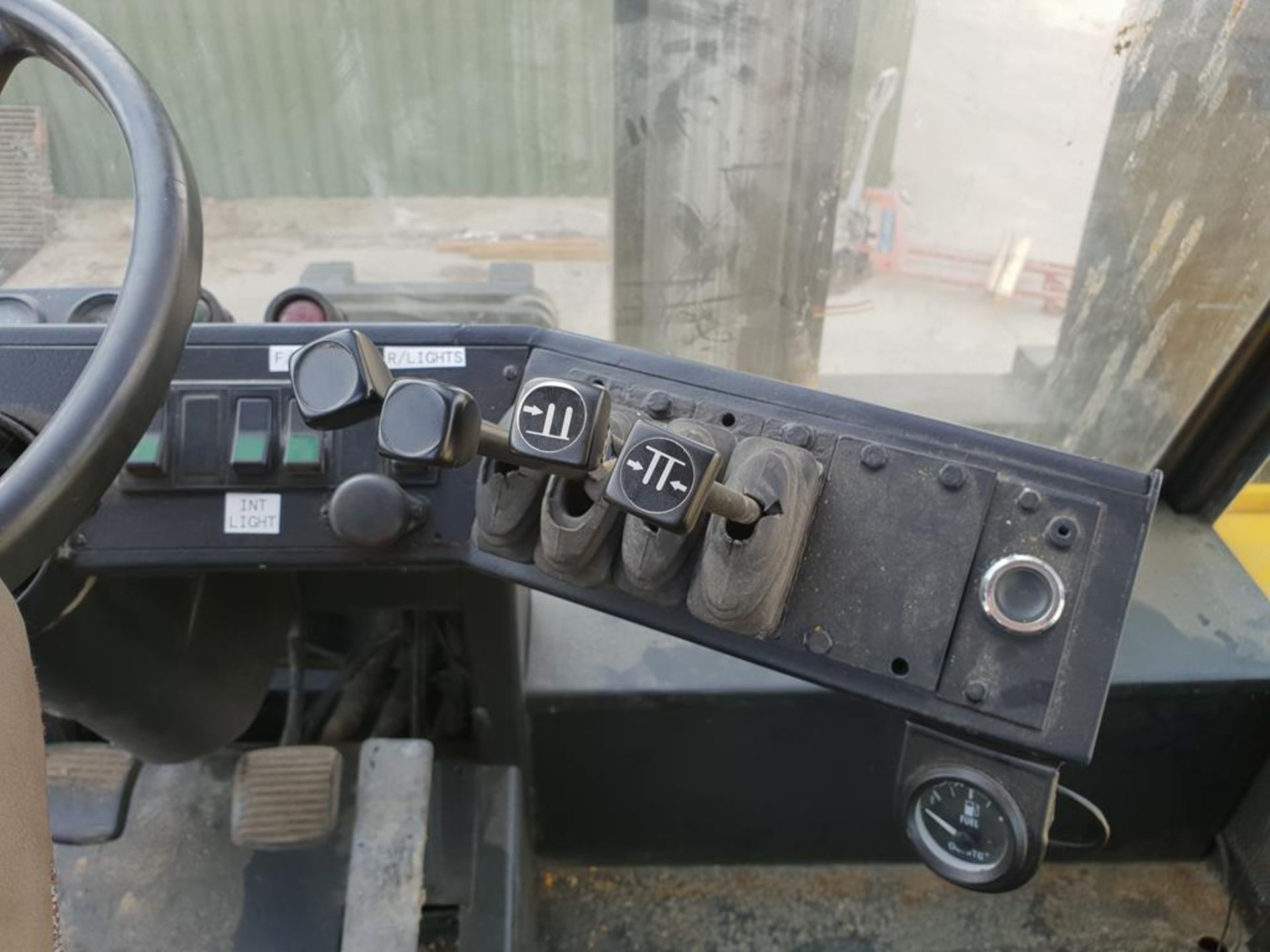 * Lancer Boss 28 Tonne Forklift Truck - Image 13 of 15