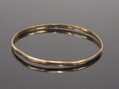 A 14ct Gold Bangle Approx. 7.7g (est £120-£160)