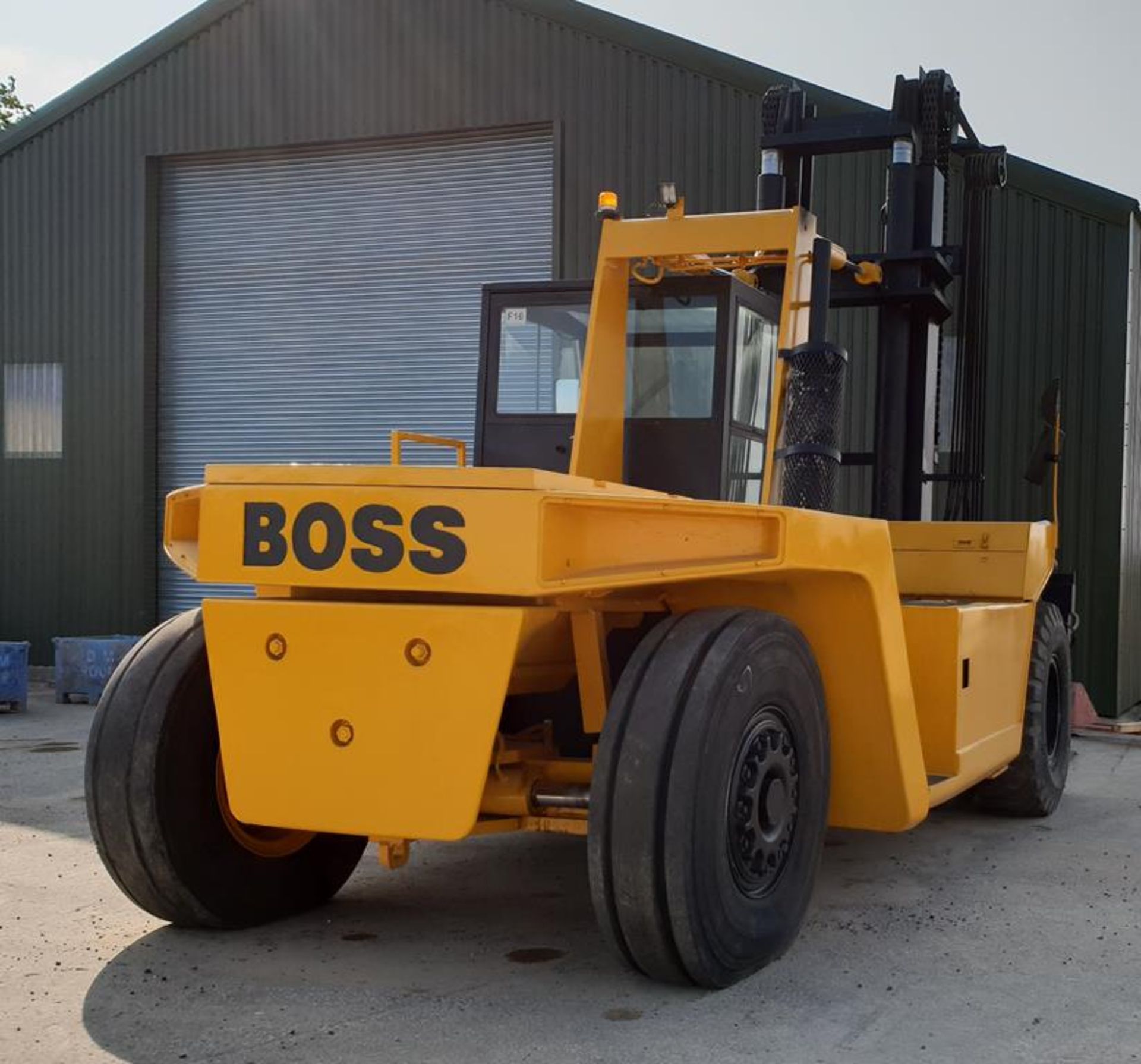 * Lancer Boss 28 Tonne Forklift Truck - Image 3 of 15