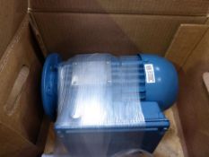 * Weg Electric Motor, 0.37kW, 4 Pole, 50Hz, 110V (E703579M-WEG)