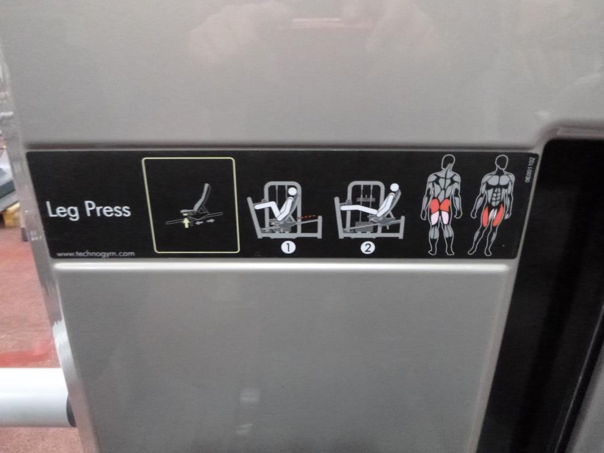 * A TechnoGym Leg Press s/n CB5013100025 YOM 09/14 200Kg Weight Stack. Please note that this lot - Image 3 of 4