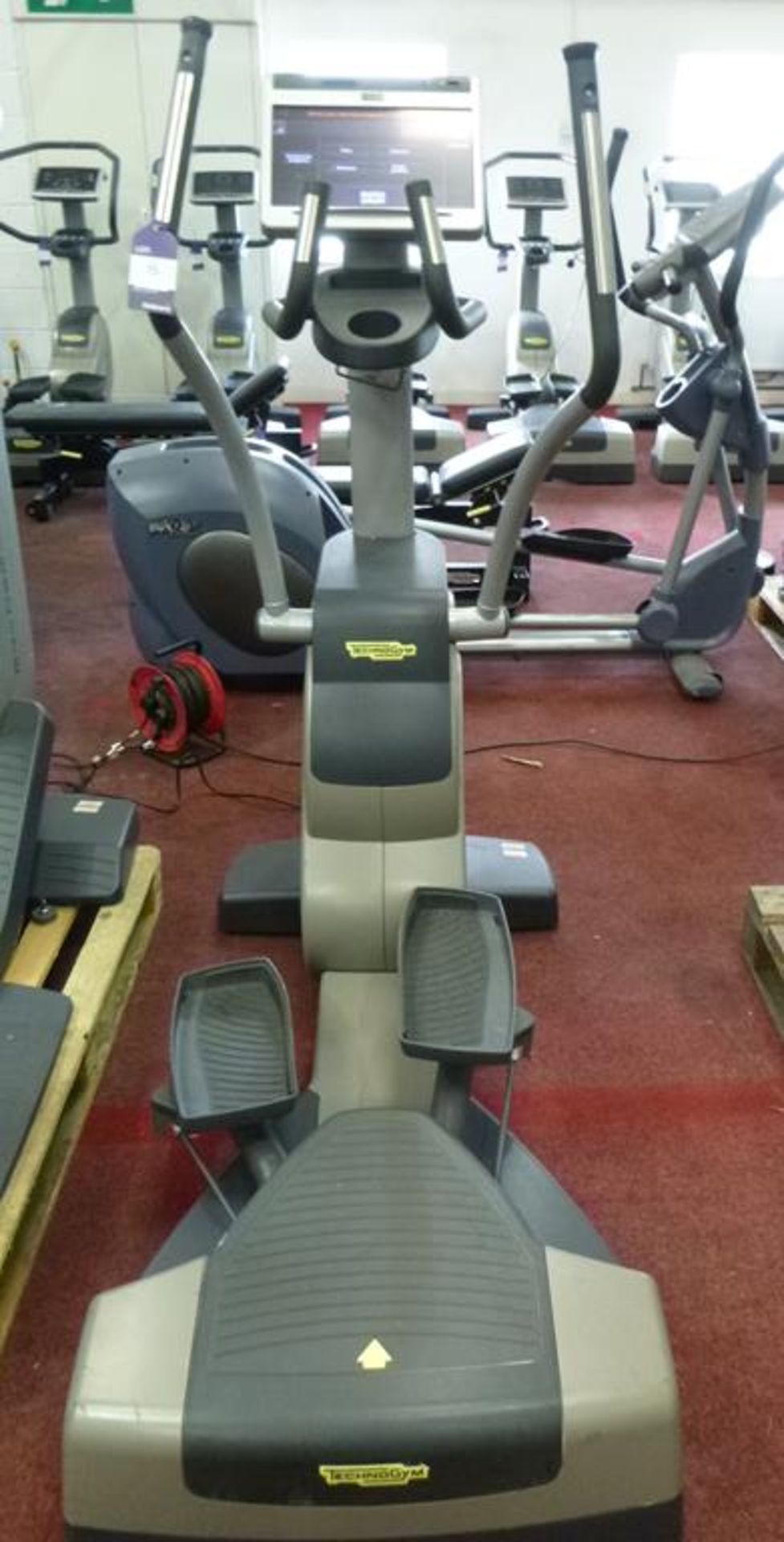 * A TechnoGym Crossover 700 complete with Touch Screen and iPod Dock s/n DAG73Y13000529 Yom 09/13. - Image 2 of 4