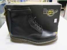 * A pair of new/boxed Dr Martens Black Boots 1460 B-SMP01460Z size 14