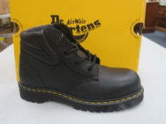 * A pair of New/Boxed Dr Martens Boots, Icon 7B09 SSF, 12230001, Industrial Full Grain, in black, UK