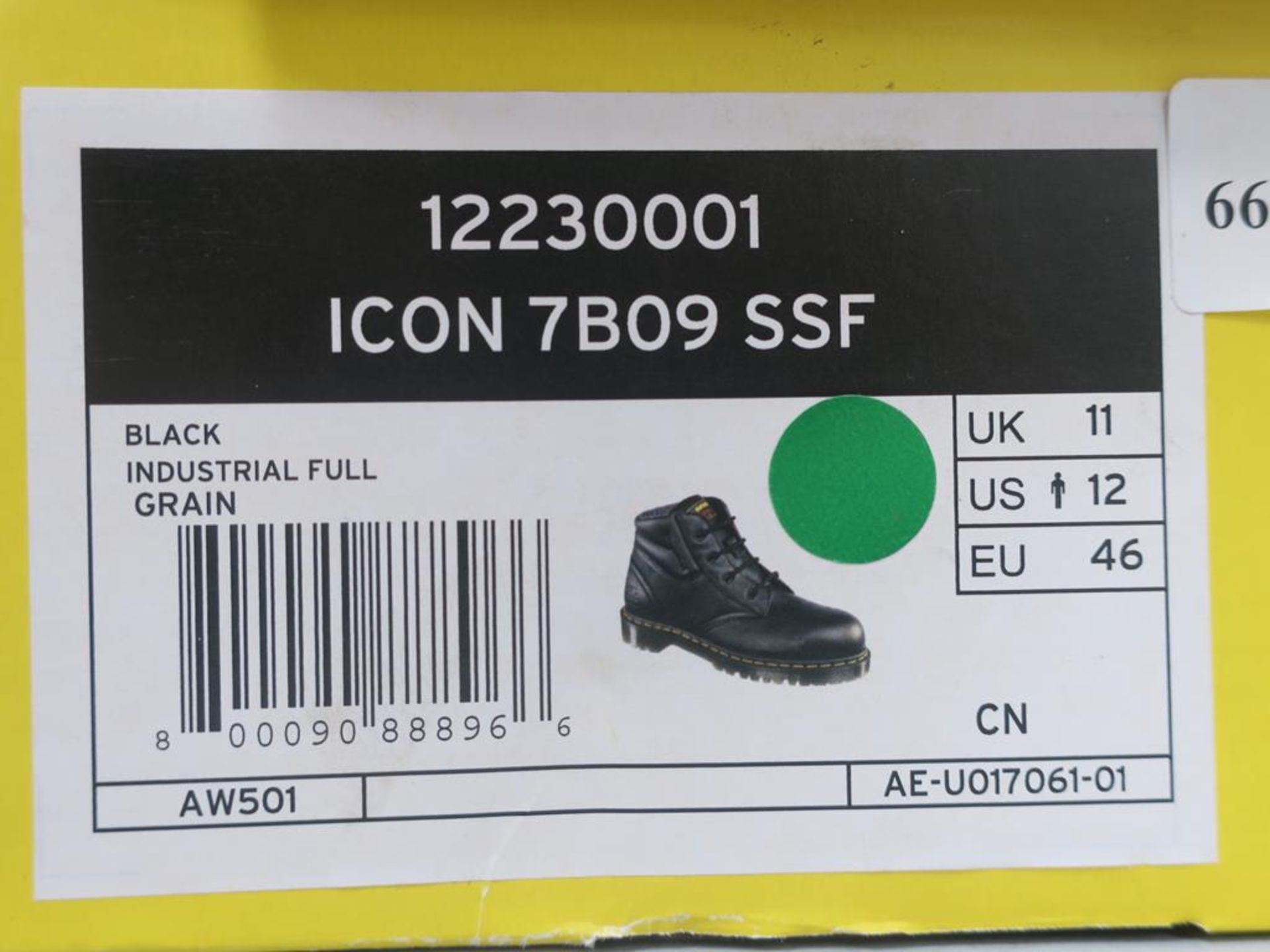 * A pair of New/Boxed Dr Martens Boots, Icon 7B09 SSF, 12230001, Industrial Full Grain, in black, UK - Image 3 of 3