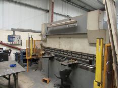 Kingsland KPES-30-135 135T Press brake S/N 21462, 2002