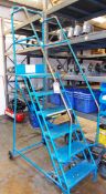 6 Tread mobile platform ladder