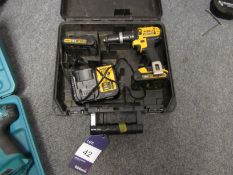 Dewalt 18v DCD785 cordless drill with 2 batteries, charger and case