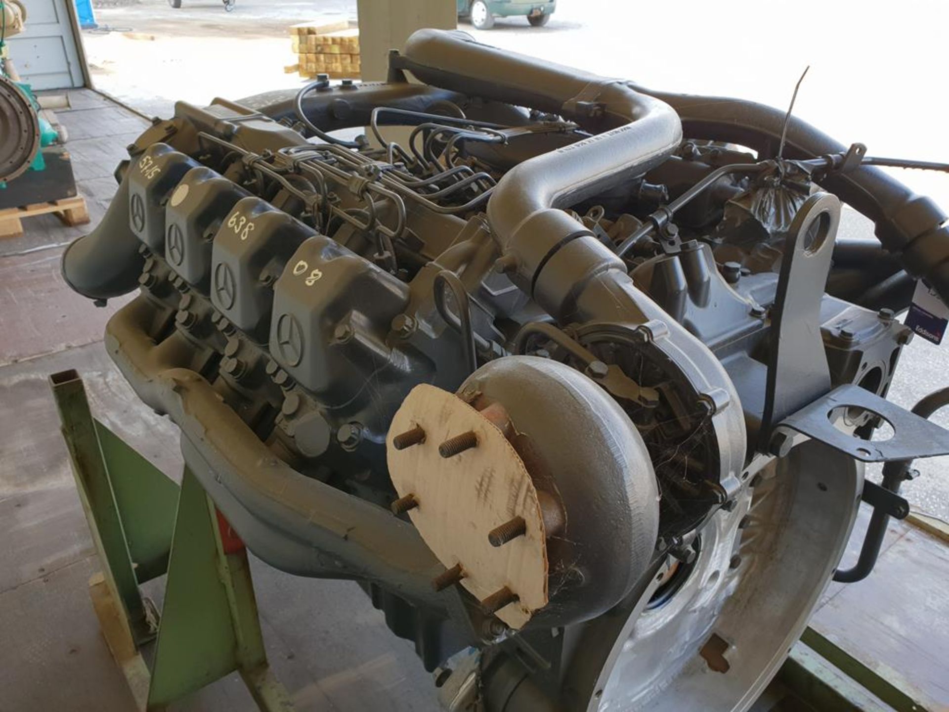 * Mercedes OM442LA V8 Turbo Diesel Engine. A Reconditioned Mercedes Model OM422LA V8 Turbo Diesel - Image 4 of 5