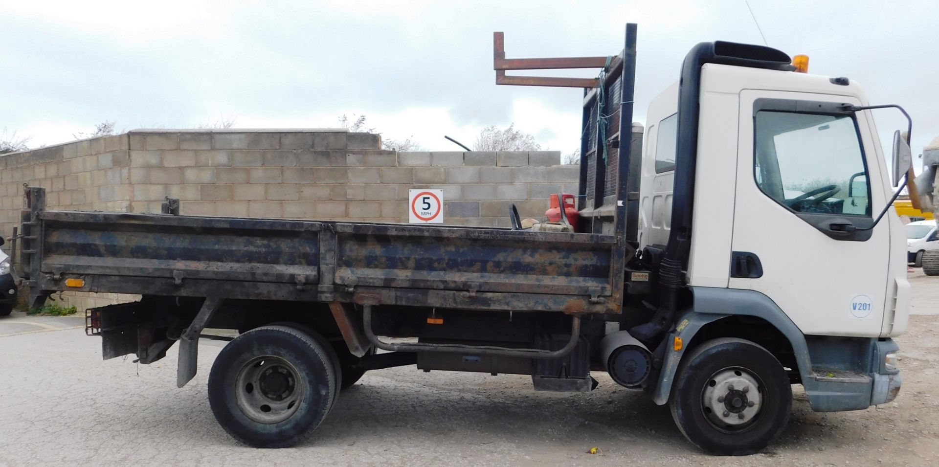 DAF FA LF45.150 08 Day Cab 7.5T Tipper, registrati - Image 3 of 11