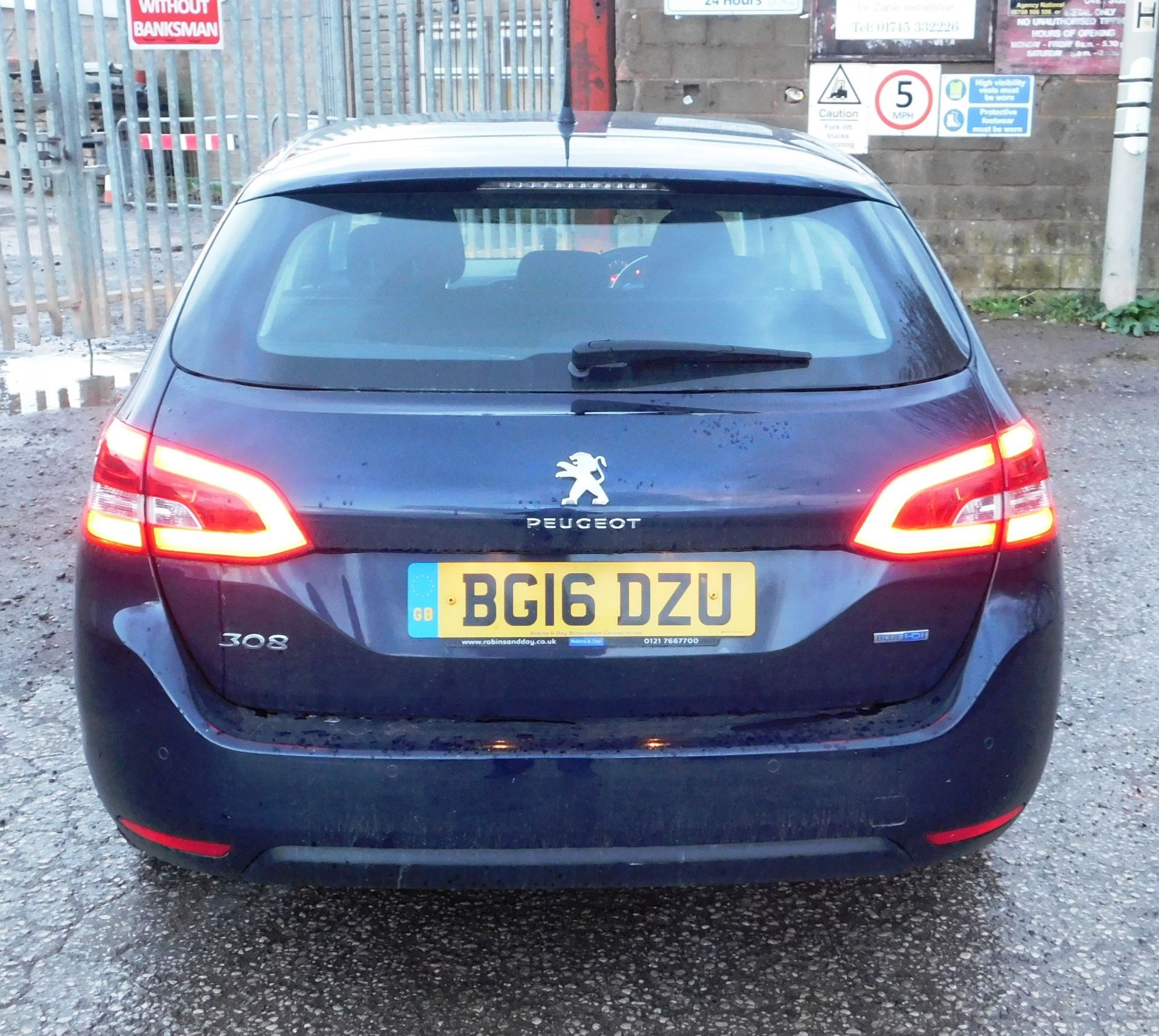 Peugeot 308 SW Active Blue S/S 1.6HDI manual five - Image 5 of 13