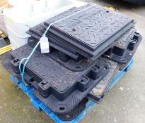 Quantity of Rapide 40 Slideout Man Hole Covers, to pallet