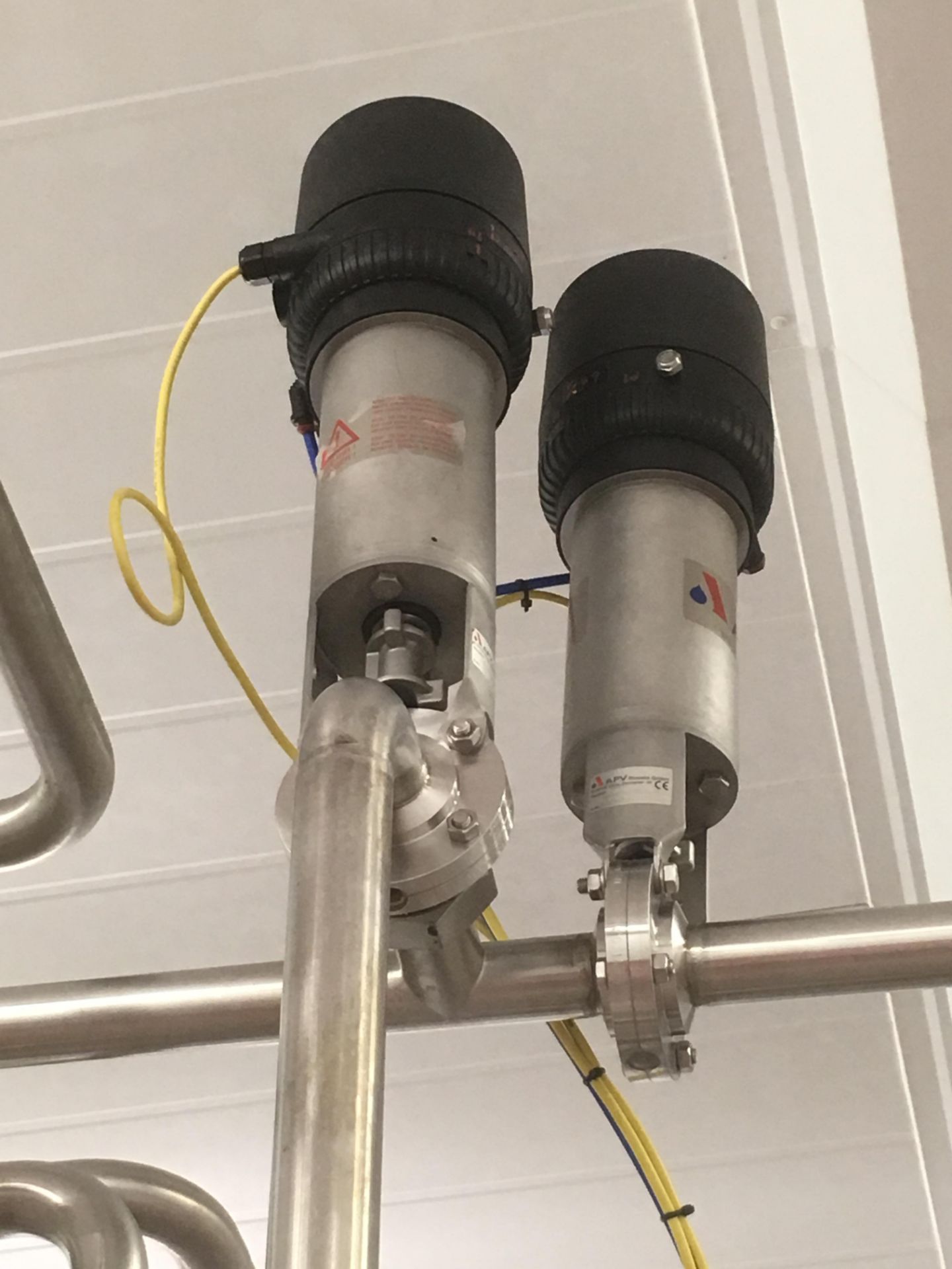 * Cream Balance Tank with 4 x APV Valves, Endress & Hauser Flowmeter & Endress & Hauser Level - Image 5 of 5