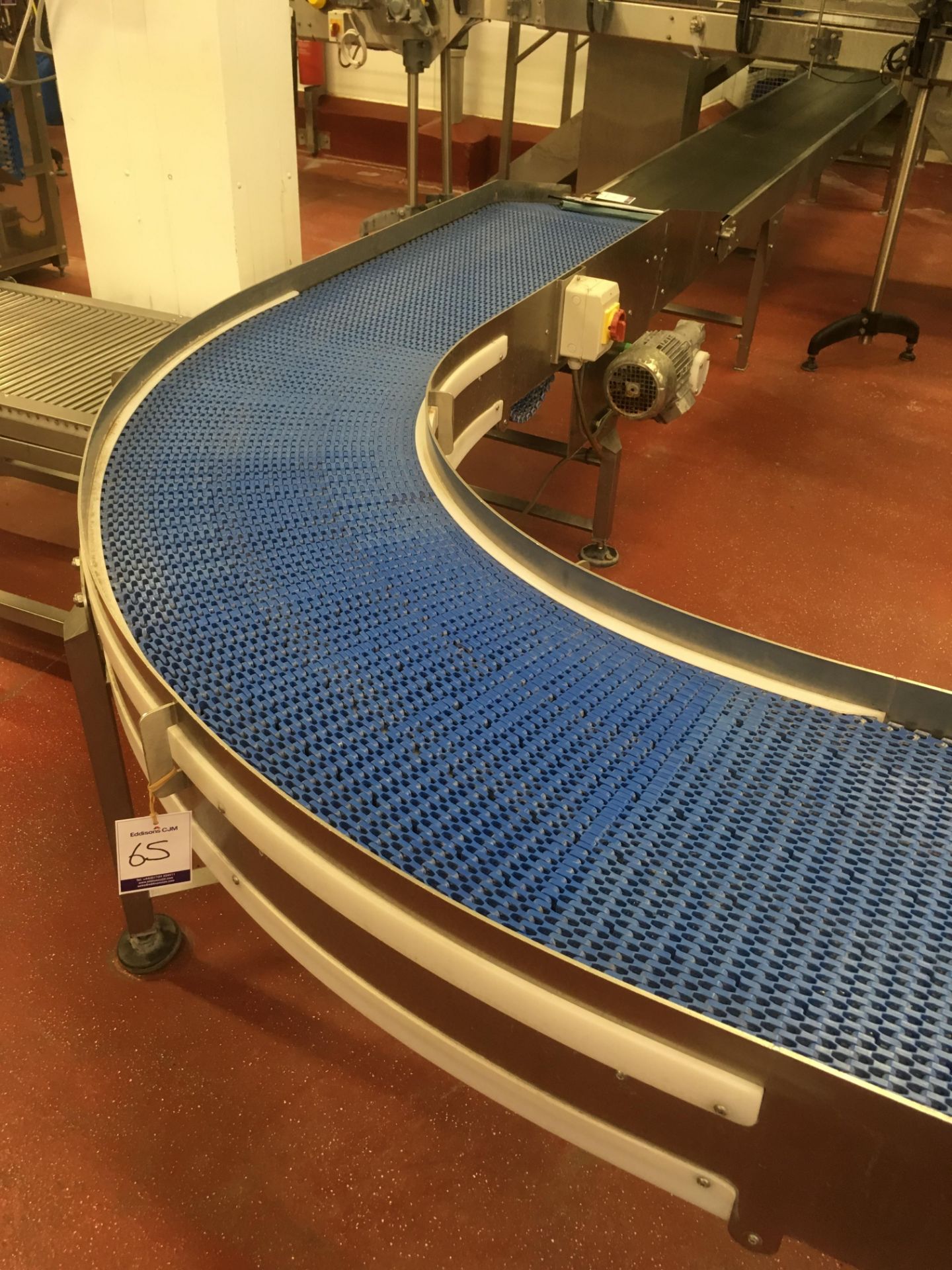 * Gravity Fed Acrylic Roller Conveyor (1.4M X60cm) and an L-Shaped Acrylic Slat Belt Conveyor c 3.5m - Image 2 of 2