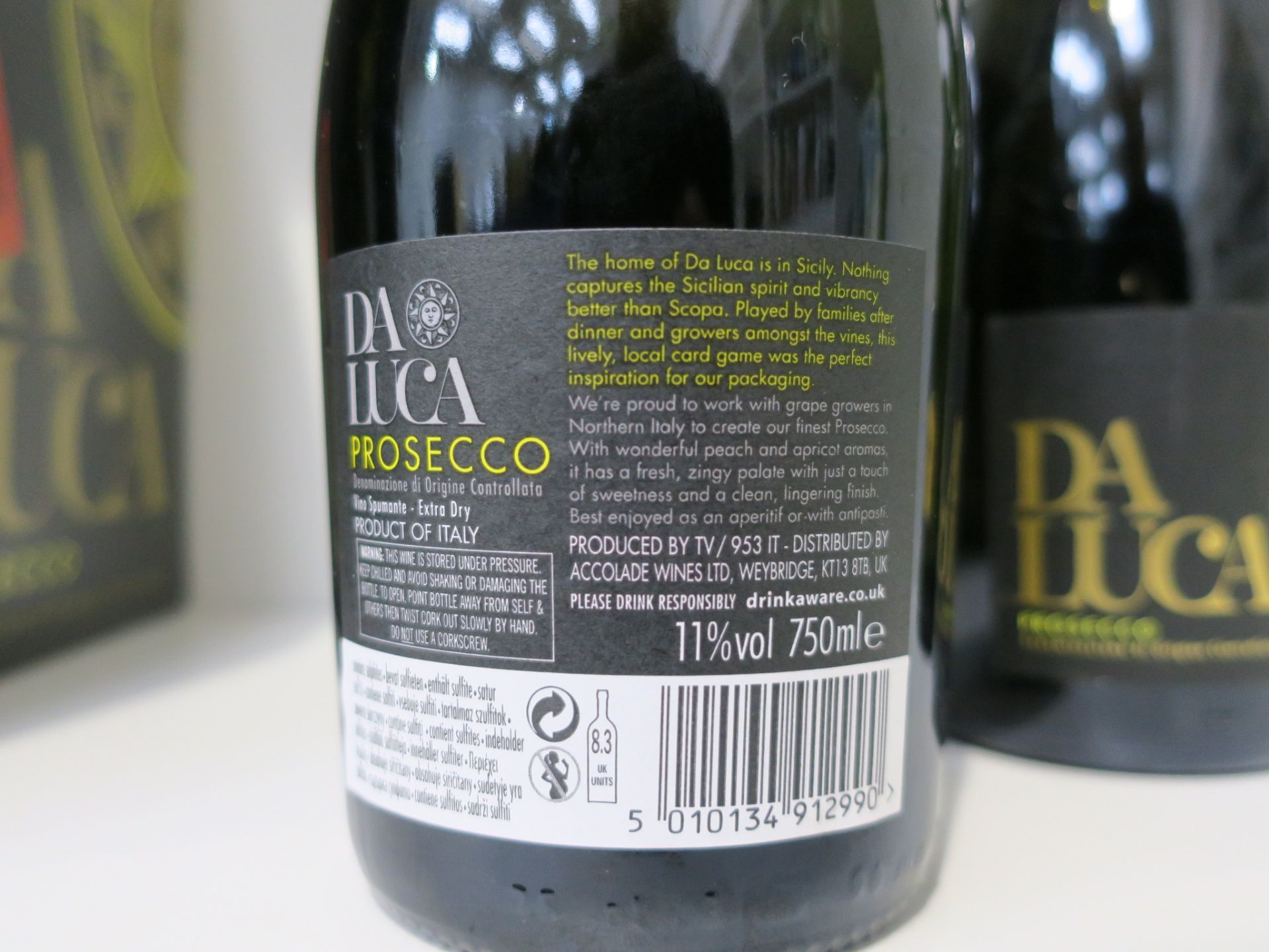 * Four bottles of Da Luca Prosecco 75cl 11% Vol, one bottle of Casa Sant' Orsola Prosecco 75cl 11% - Image 3 of 7