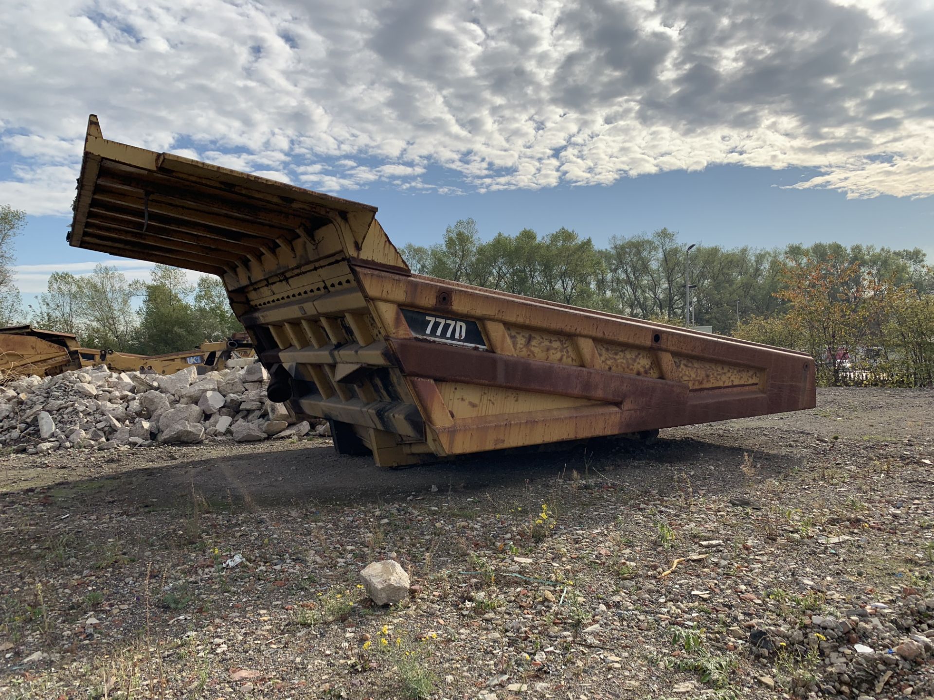 Caterpillar 777D body, recently re-lined. Exhaust body 23,000Kg - Image 8 of 12