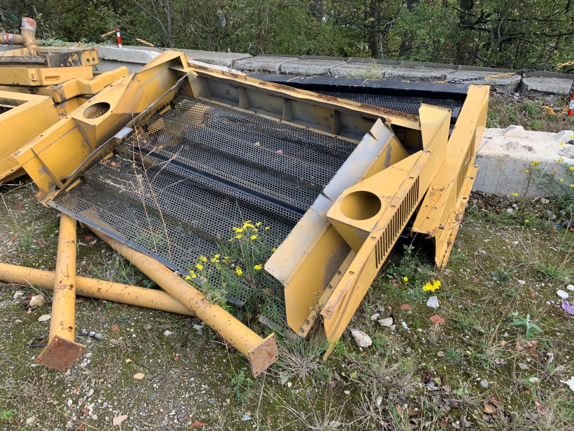 3 Caterpillar 777C radiator guards. - Image 3 of 5