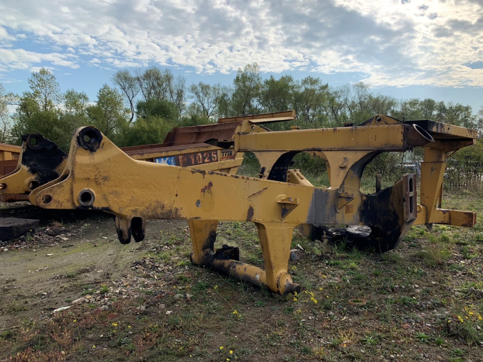 Caterpillar 777D Chassis , 5000Kg Approx.