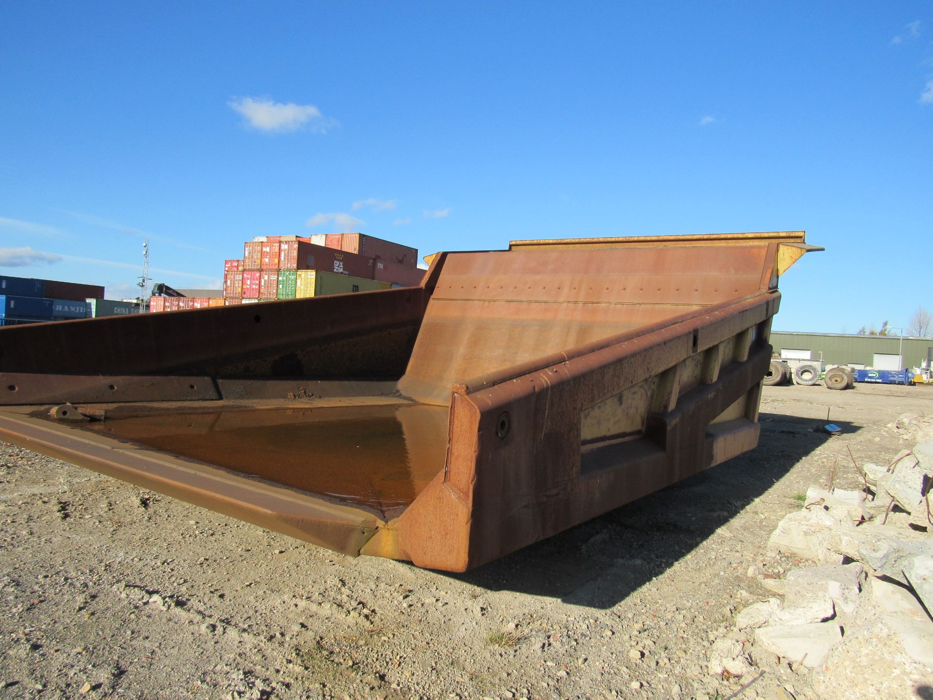 Caterpillar 777D body, recently re-lined. Exhaust body 23,000Kg - Image 4 of 12