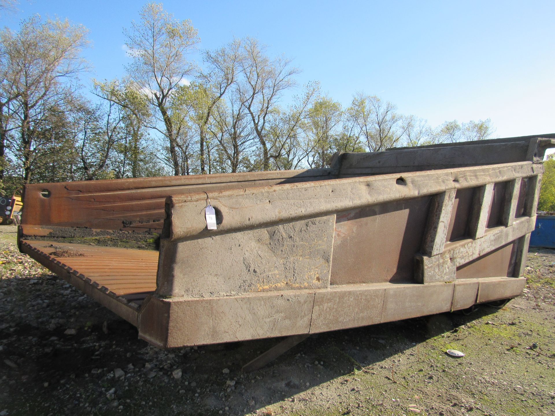 Caterpillar 775E body Steel Mill spec, extra wear slips installed. 20,000Kg - Image 5 of 8