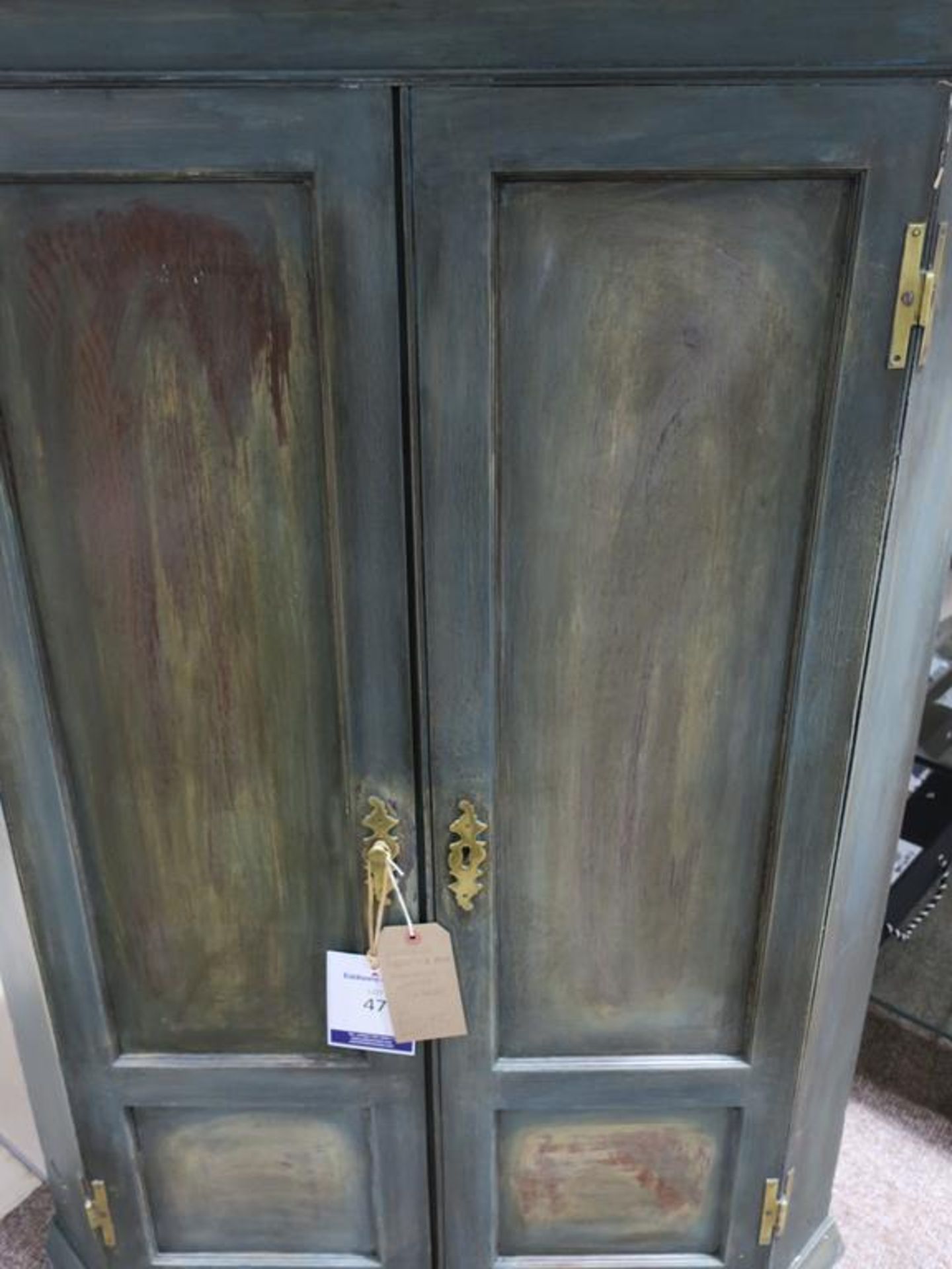 * An Antique Pine (painted) Hanging Corner Cabinet (H 122cm, W 87cm, D 50cm) (RRP £395) - Image 3 of 5