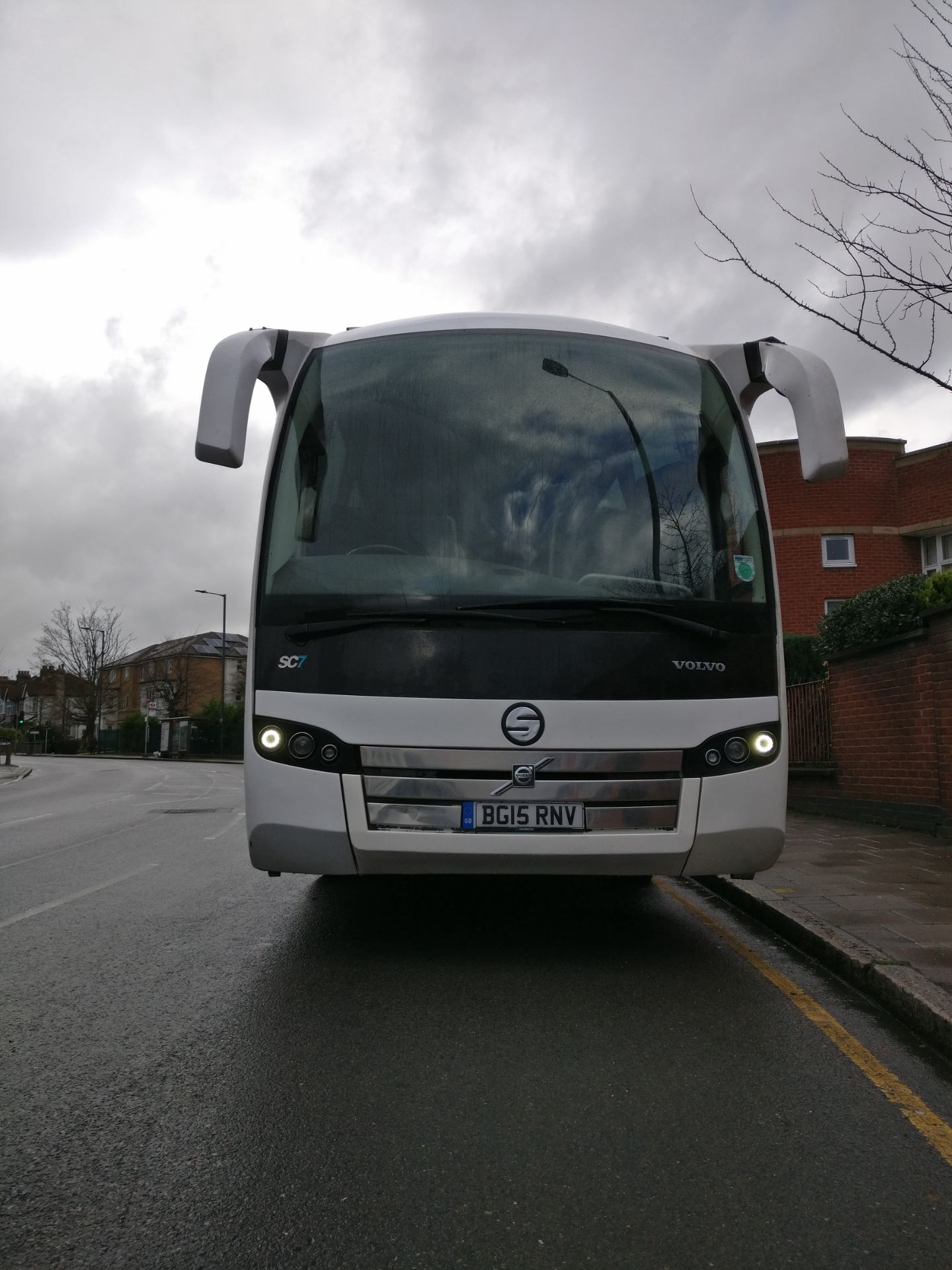 * 2015 Sunsundegai BIIR Volvo SC7 Euro 6 53 seater Coach with Toilet, Reg BG15 RNV, - Image 7 of 16