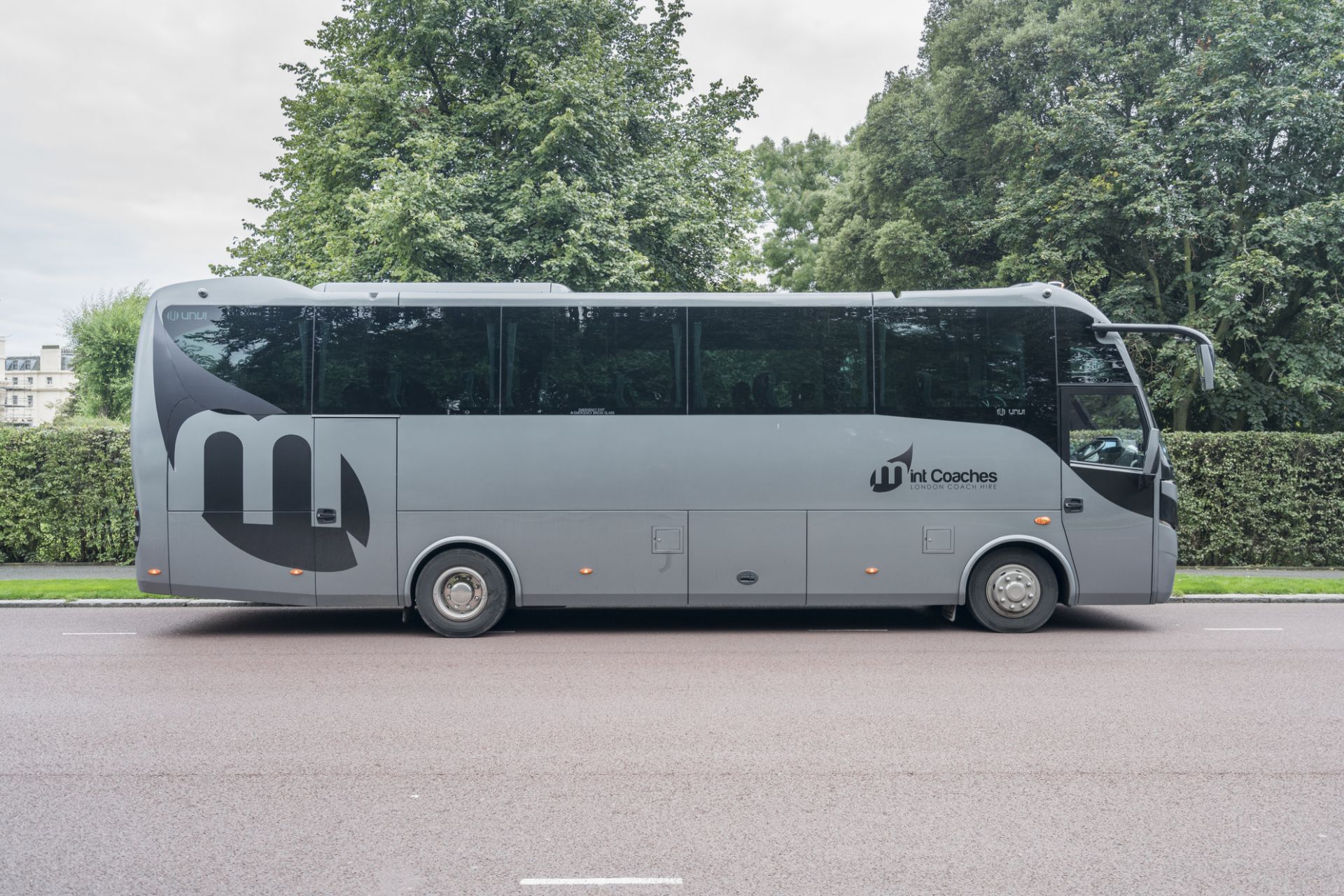 * 2015 Mercedes Unvi Touring - 41 seater - Image 2 of 7