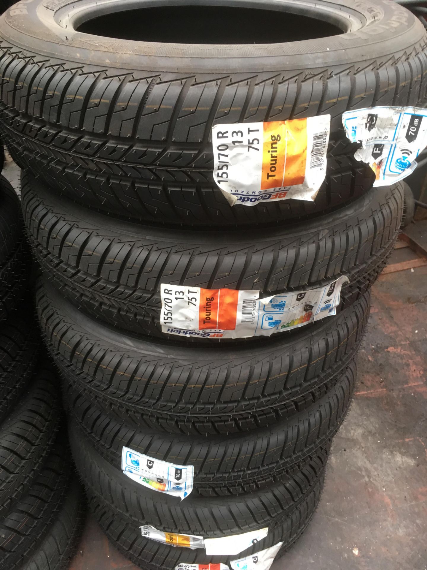 * 635 Unused Vehicle Tyres in diameters from 13'' to 22'' by Goodrich, Michelin, Nankang, Hankook. - Image 12 of 21