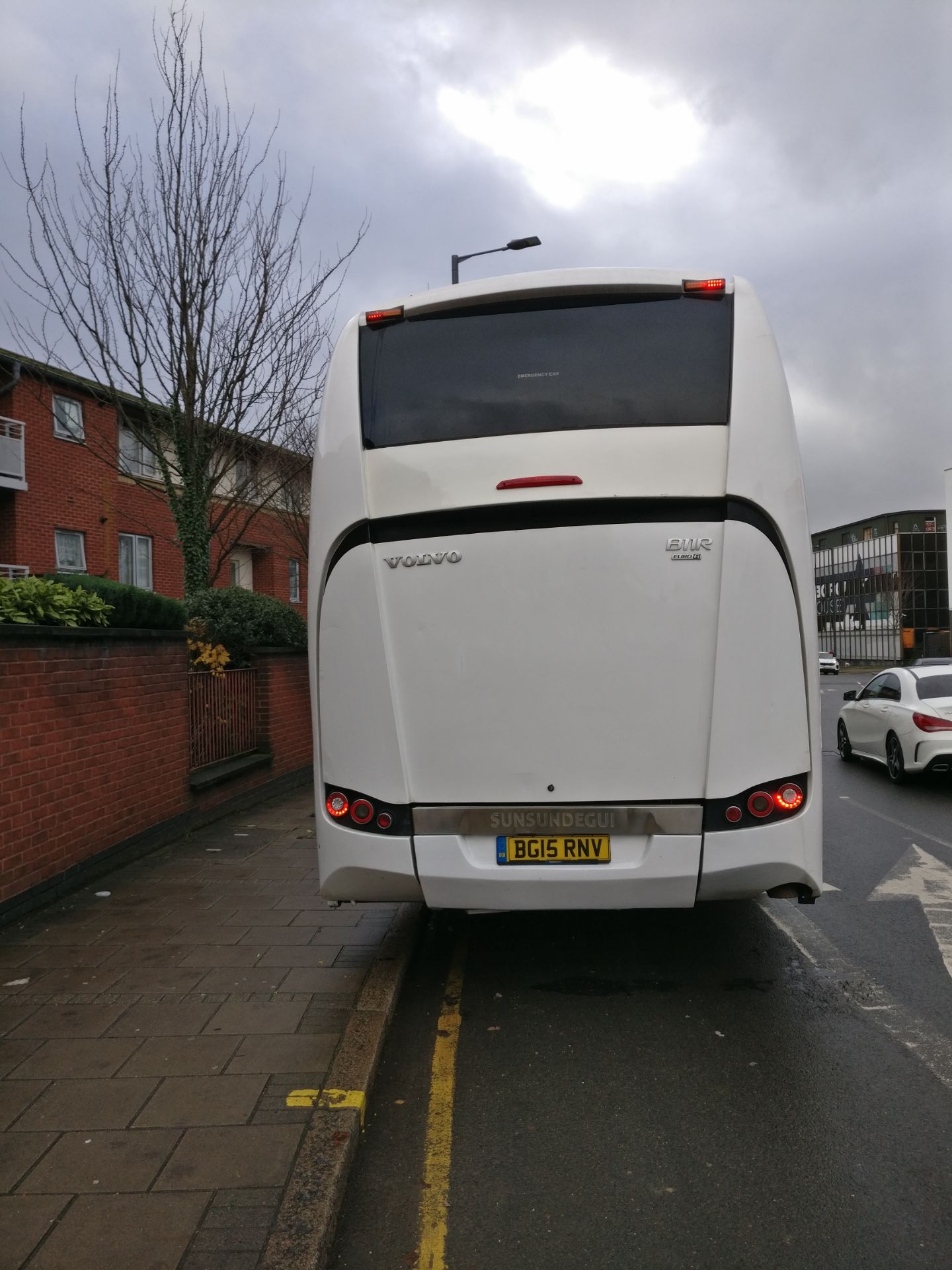 * 2015 Sunsundegai BIIR Volvo SC7 Euro 6 53 seater Coach with Toilet, Reg BG15 RNV, - Image 10 of 16