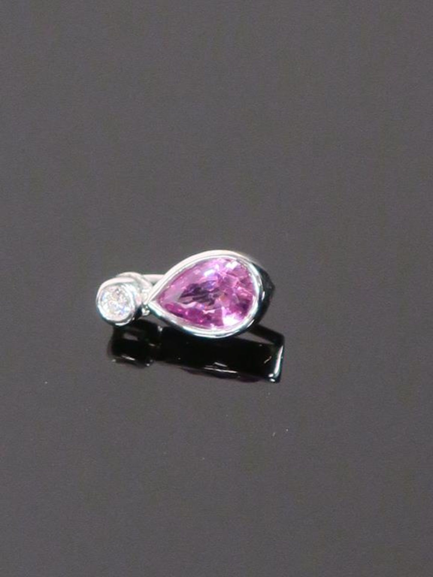 * 18 Carat Pink Sapphire Pendant (Retail Price: £245) (18243)