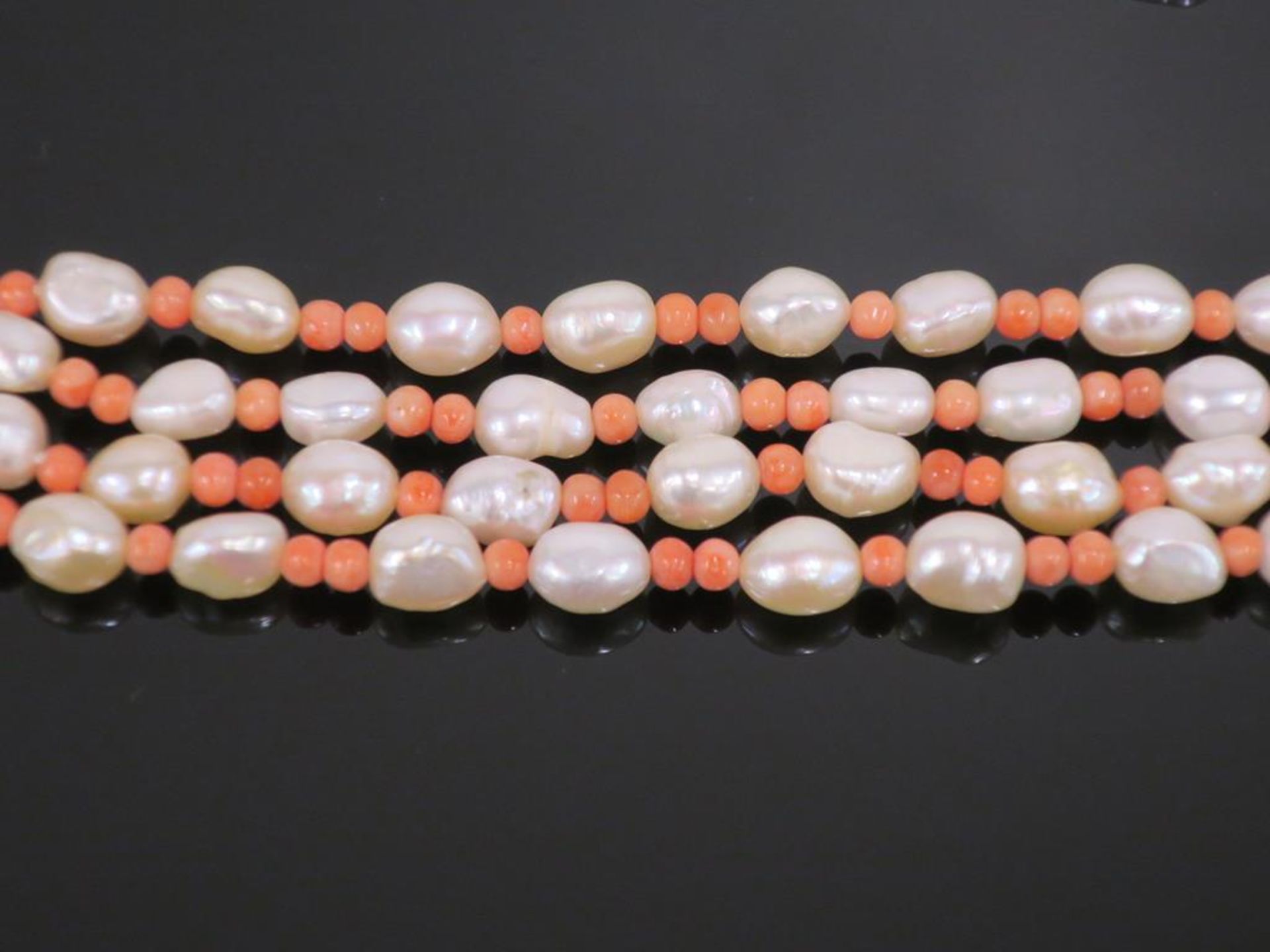 * 9 Carat Gold Three Strand Coral & Freshwater Pearl Necklace (Retail Price; £560) (42552) - Image 2 of 3