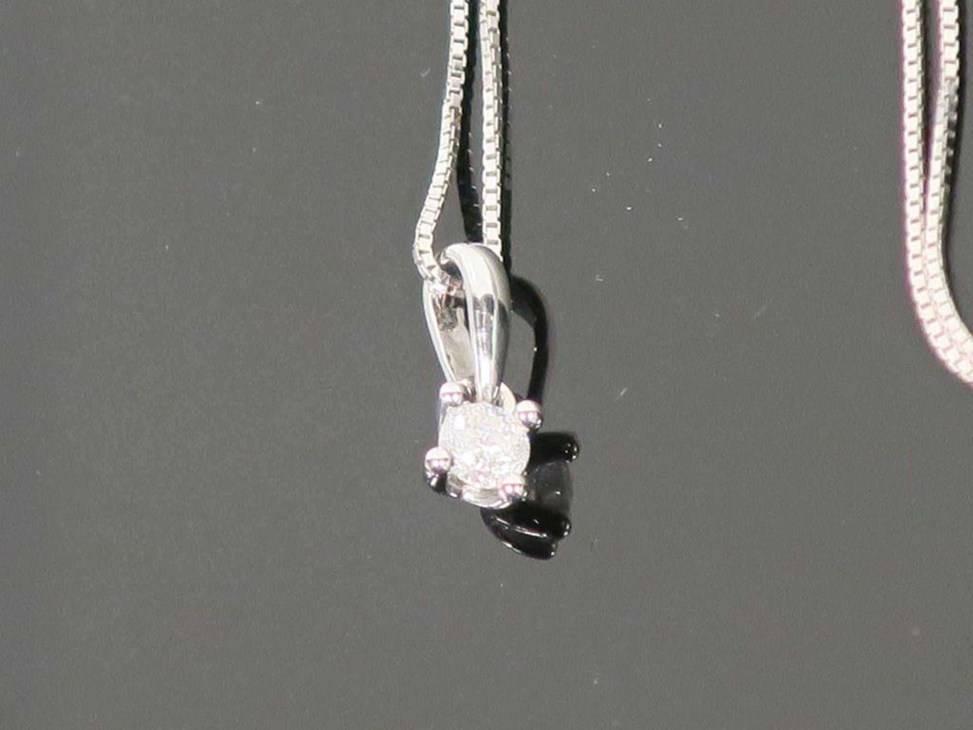 * 9 Carat Diamond Pendant (Retail Price £580) (40982) - Image 2 of 2