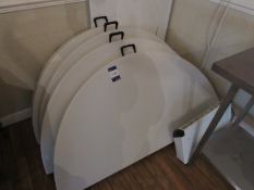 4 circular Folding Tables, plastic