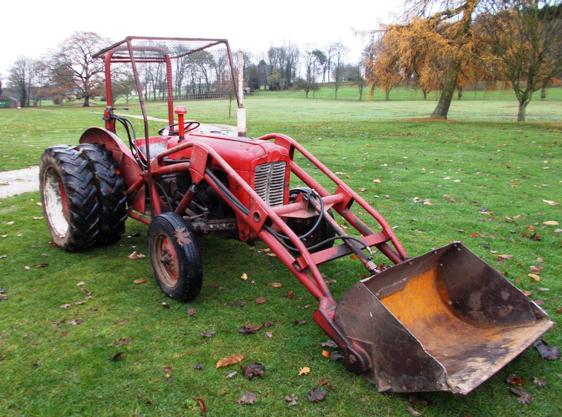 Massey Ferguson MF35 Tractor with loading bucket, estimated year 1960, 9457 hours