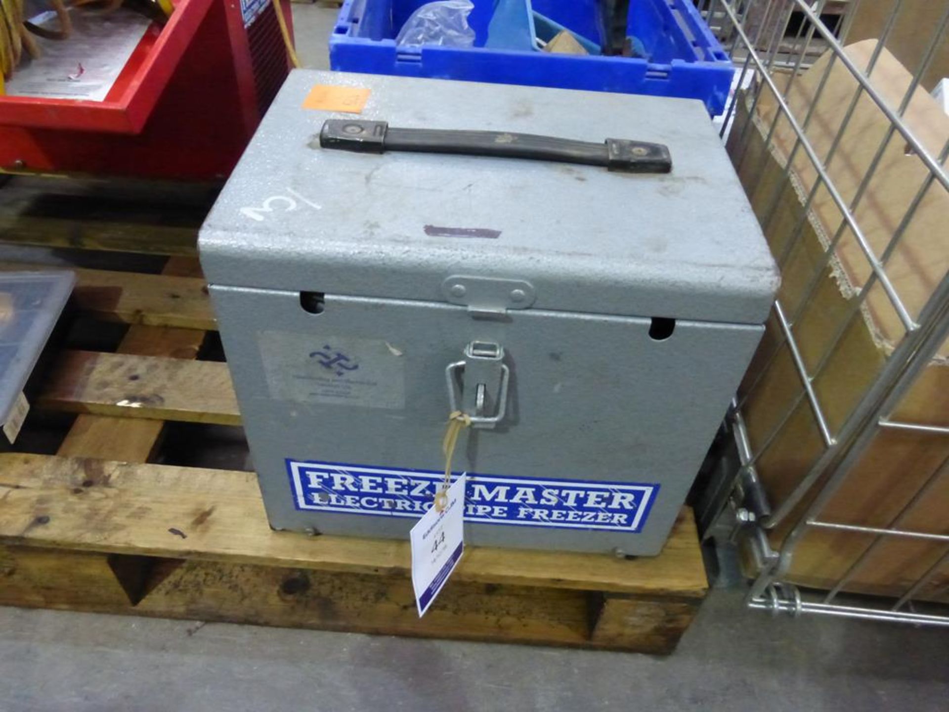 * Freeze Master Electric Pipe Freezer 110V.