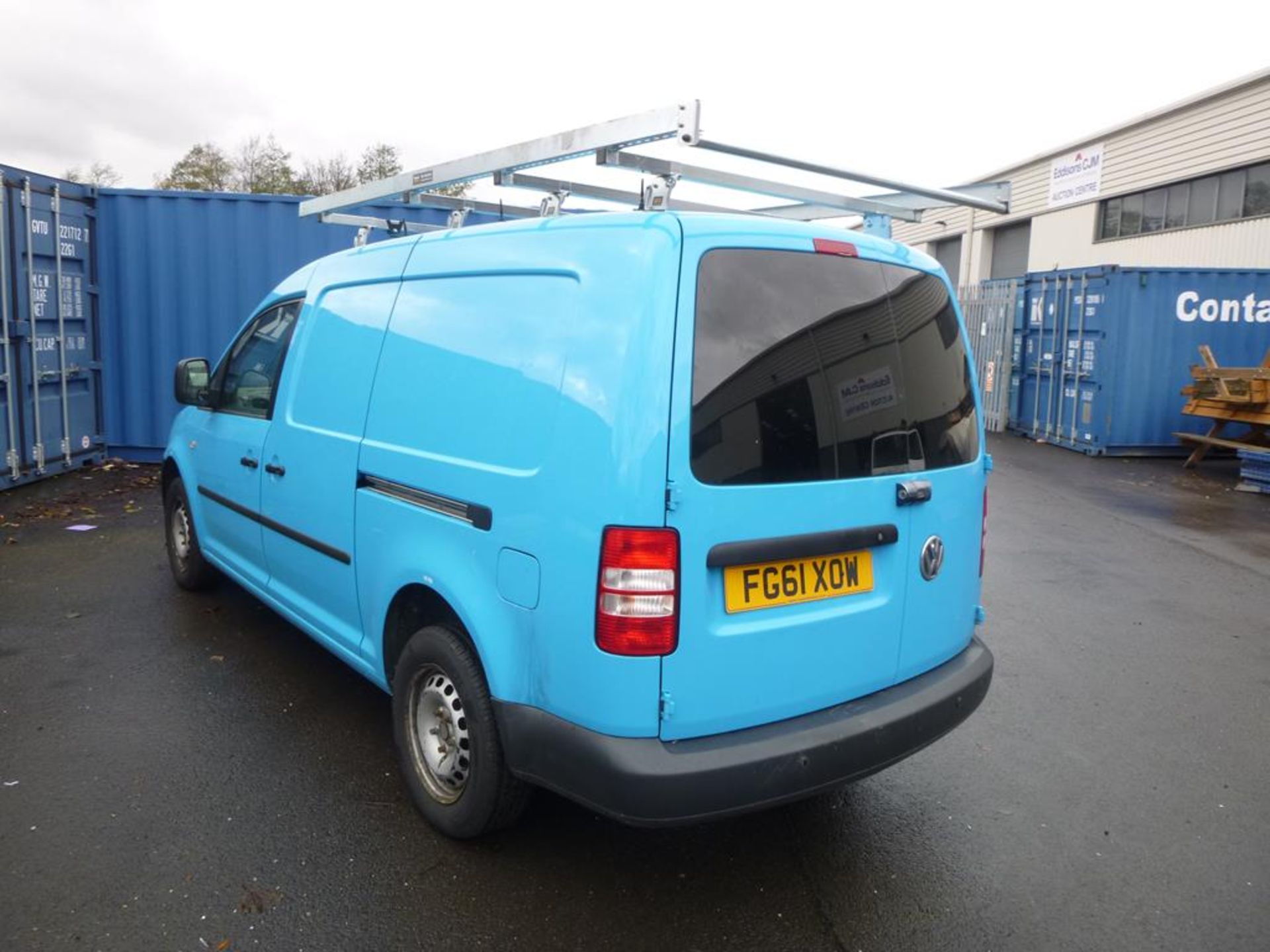 * 2011 Volkswagen Caddy 1598cc Diesel. Revenue Weight 2310Kg, fitted with Roof Rack and Internal - Image 5 of 10