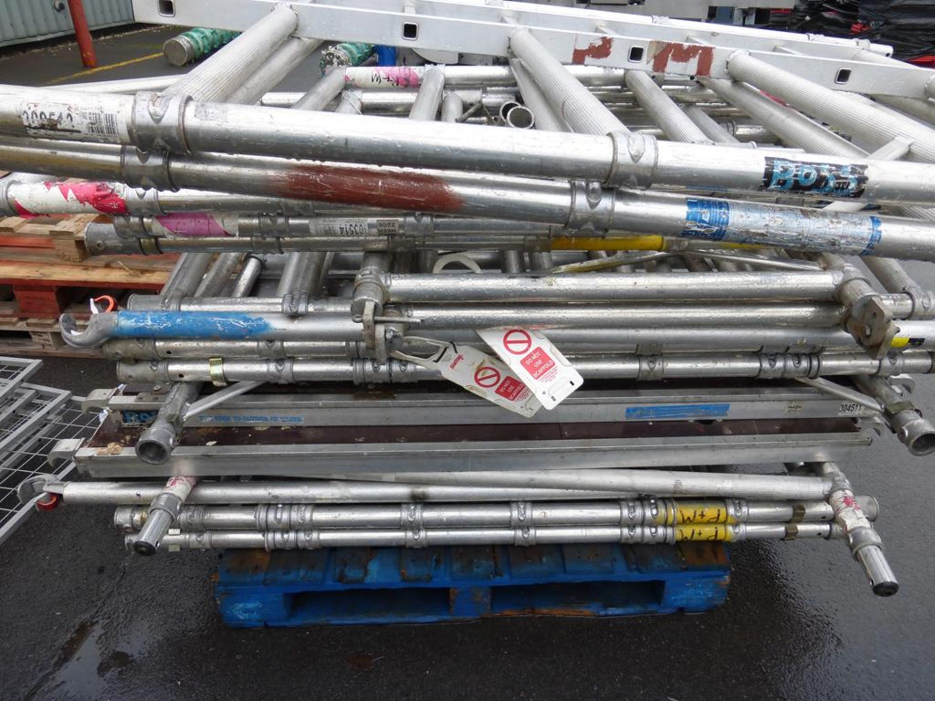 * A quantity of Aluminium Scaffold Tower - Image 4 of 5