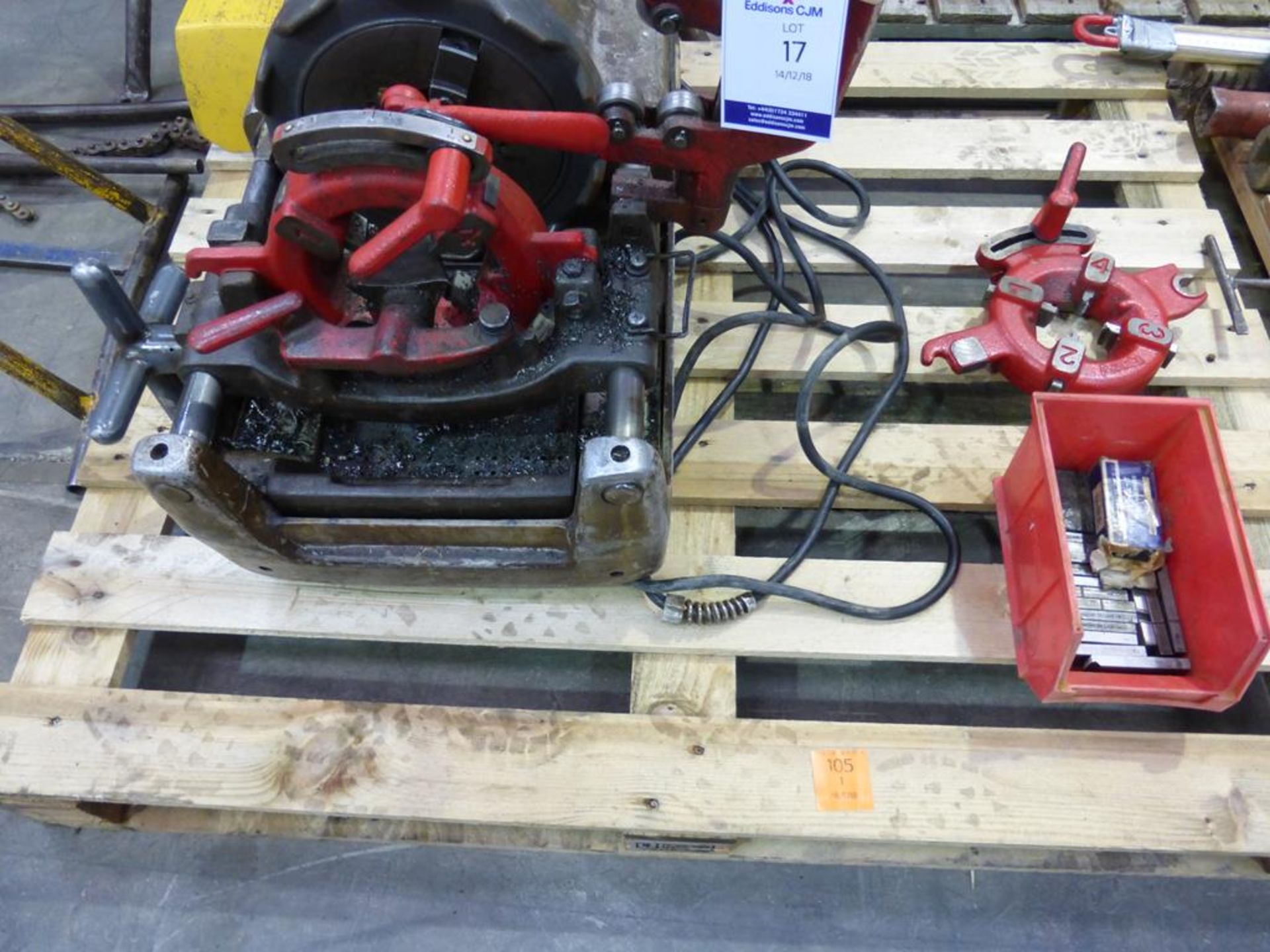 * Rothenberger Supertronic 3 SE Pipe Threading Machine. Please note there is a £10 plus VAT lift out