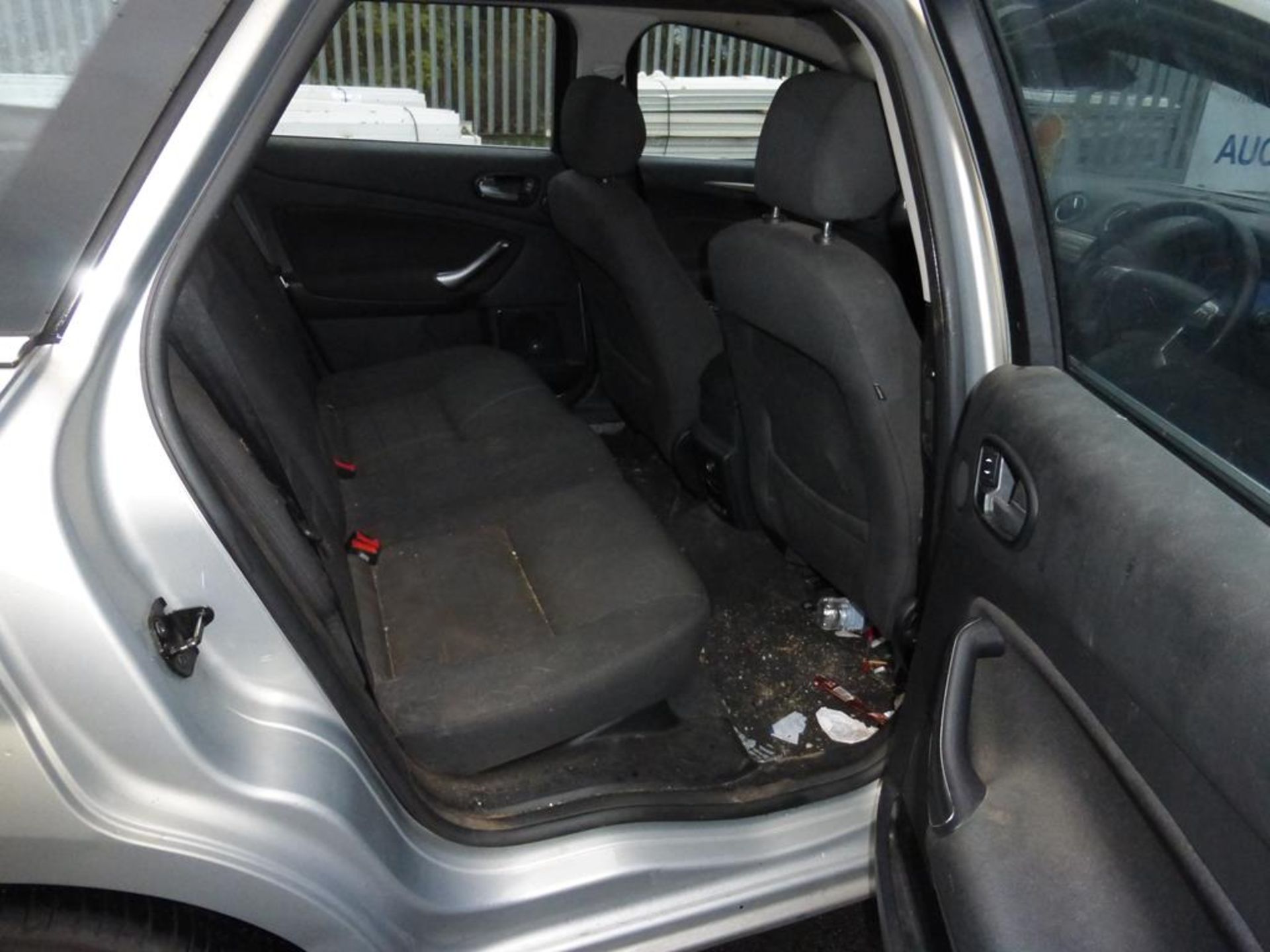 2010 Ford Mondeo Titanium 1997cc Diesel, 5 Door Estate, fitted with Tow Bar, Registration YP10 - Image 11 of 12