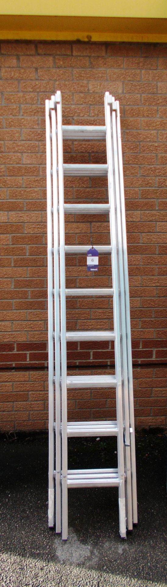 2.5m code H1TP triple extending aluminium ladders