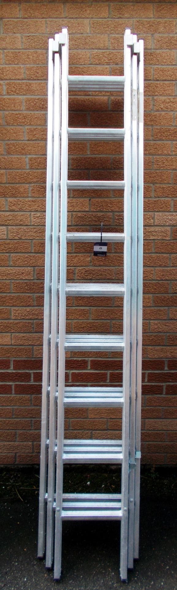 2.5m code H1TP triple extending aluminium ladders