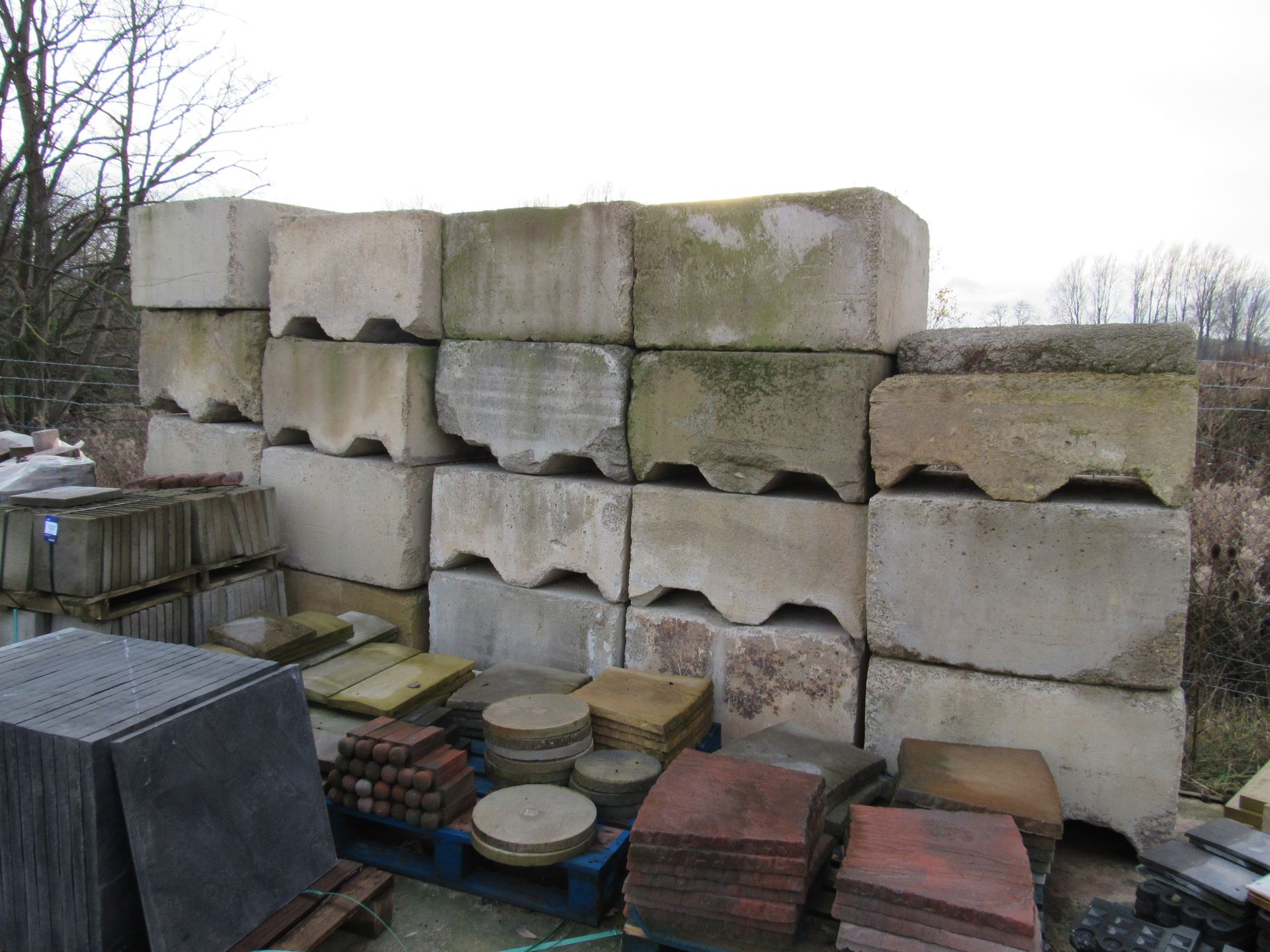 19 concrete security blocks - Image 2 of 2