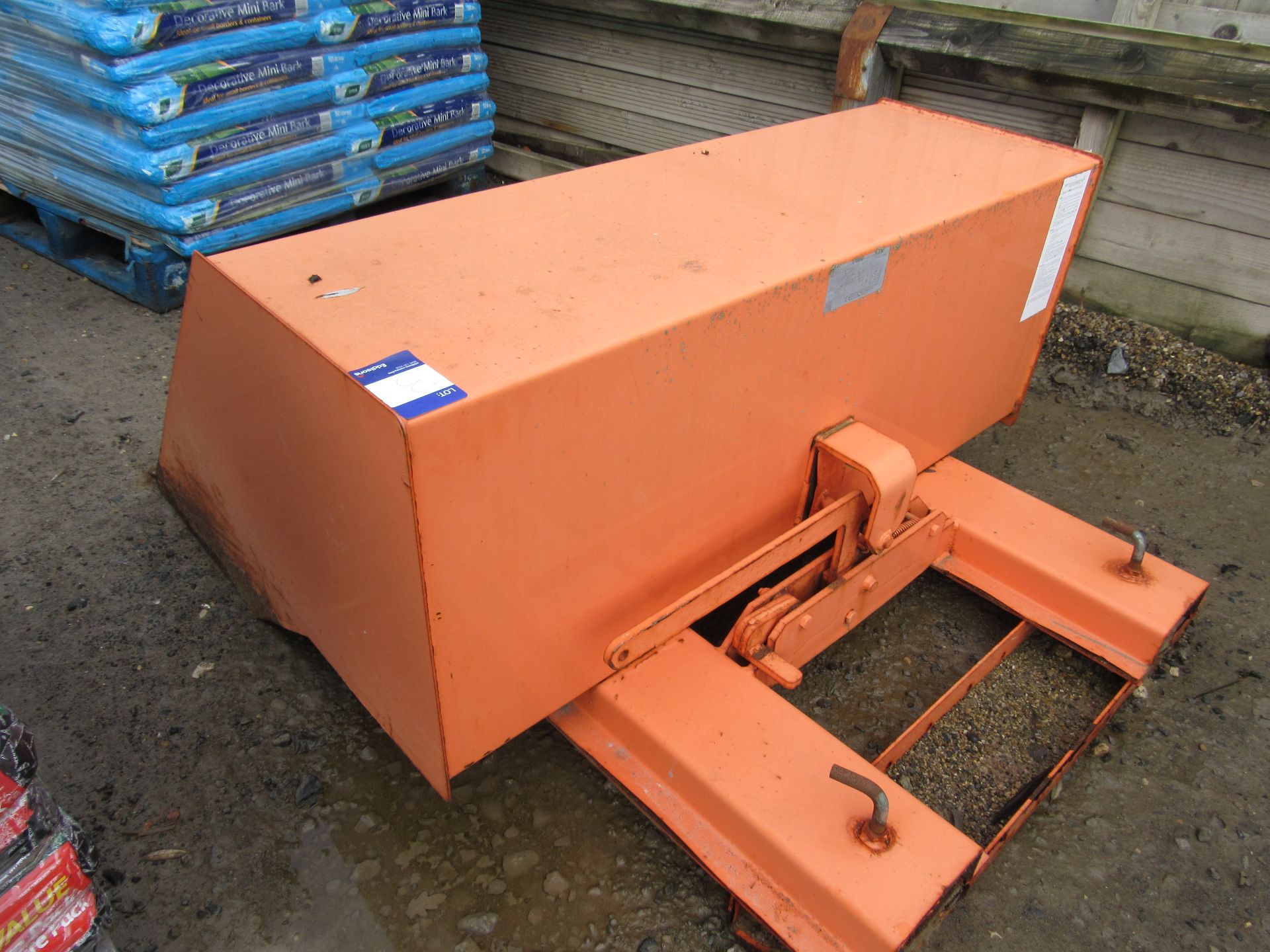 Invicta Forklift Bucket Scoop with tip. - Image 3 of 3