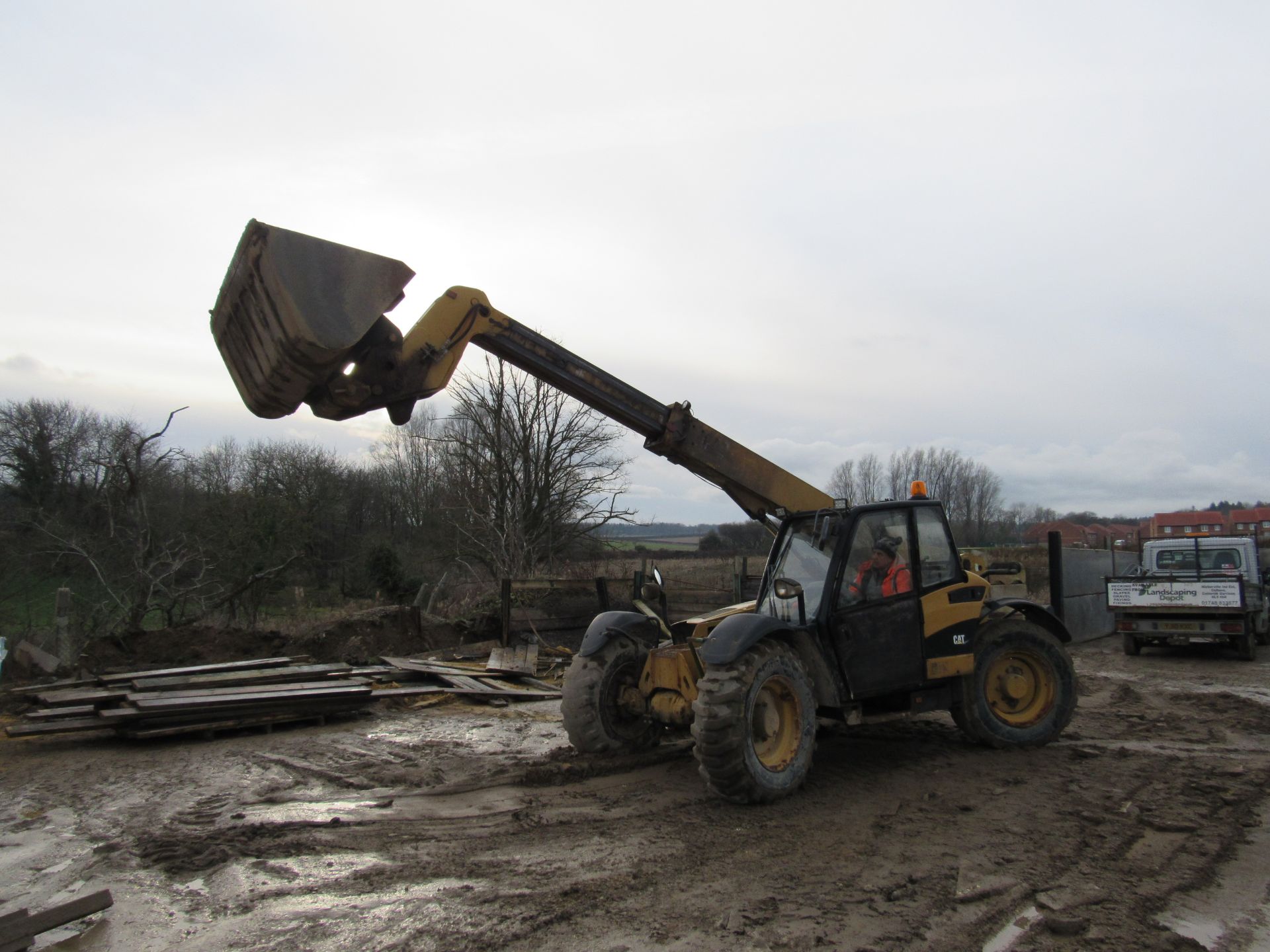 CAT TH330B Telehandler 4312Hrs 4 wheel steer, tel - Image 6 of 14